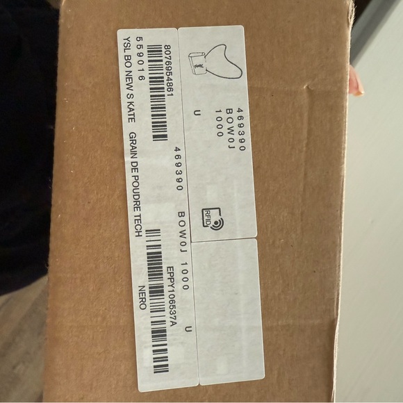 Small Kate YSL crossbody in grained leather. Barely used!! Purchased from Saks. - Picture 6 of 7